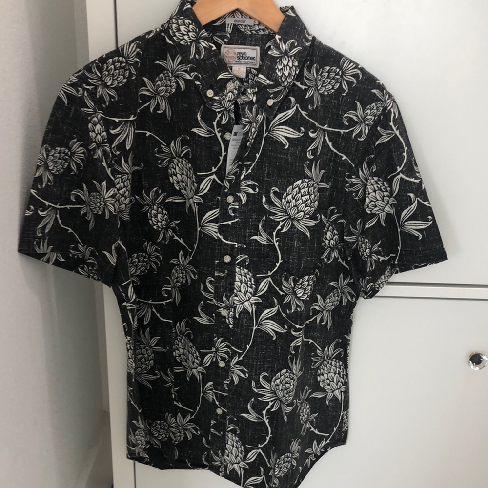 Reyn Spooner tailored fit button up